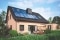 Na obrázku je zobrazen fotovoltaický systém Viessmann s 10 moduly jako symbolický obrázek pro údržbu fotovoltaiky.